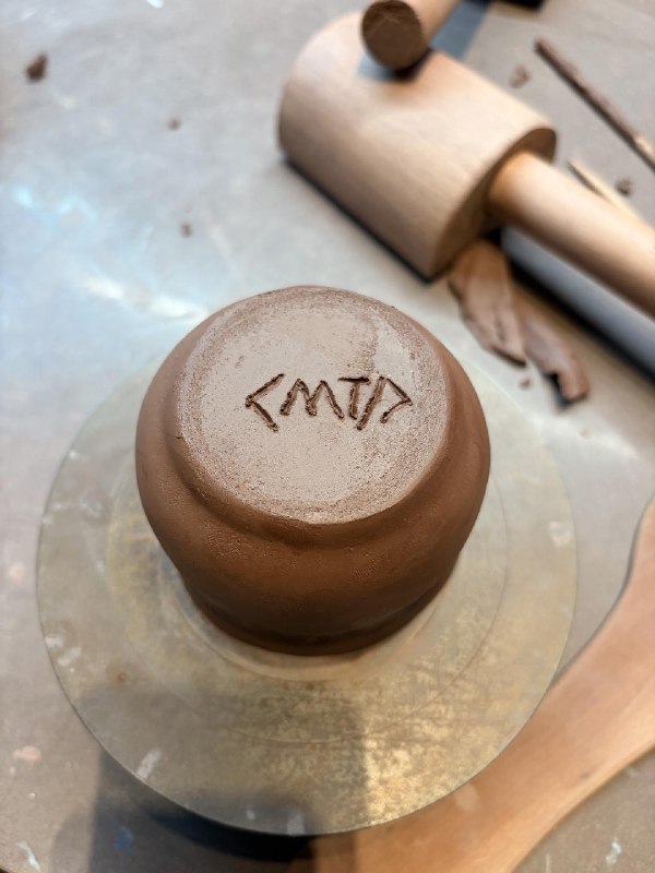 做了个 <MT/> 专属紫砂杯